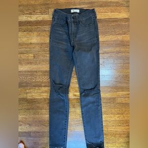 Madewell 9” high rise skinny size 23